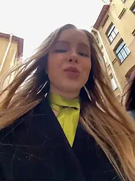 Masturbate to sweet camwhore Liza_risky Liza_risky from StripChat